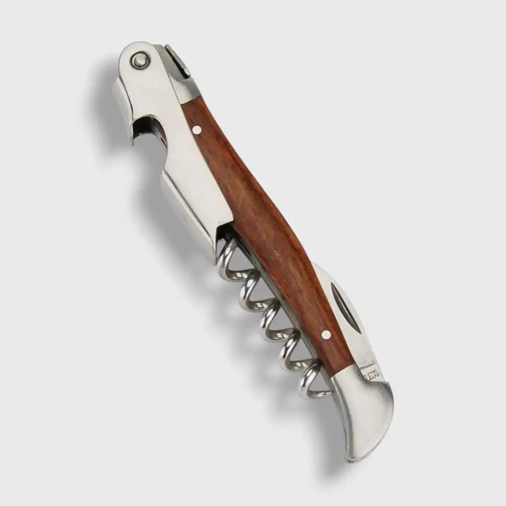 Wein öffnen mit Kellnermesser